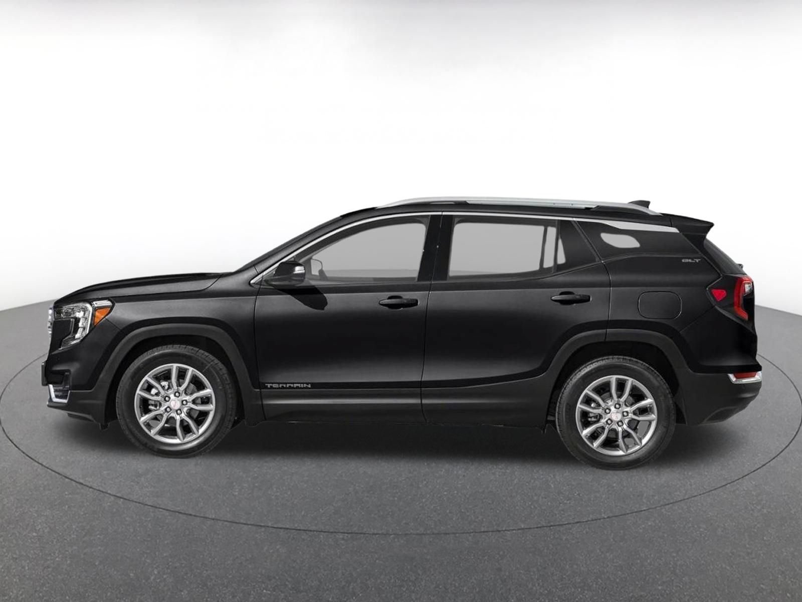 Used 2023 GMC Terrain SLT AWD/4WD image 3