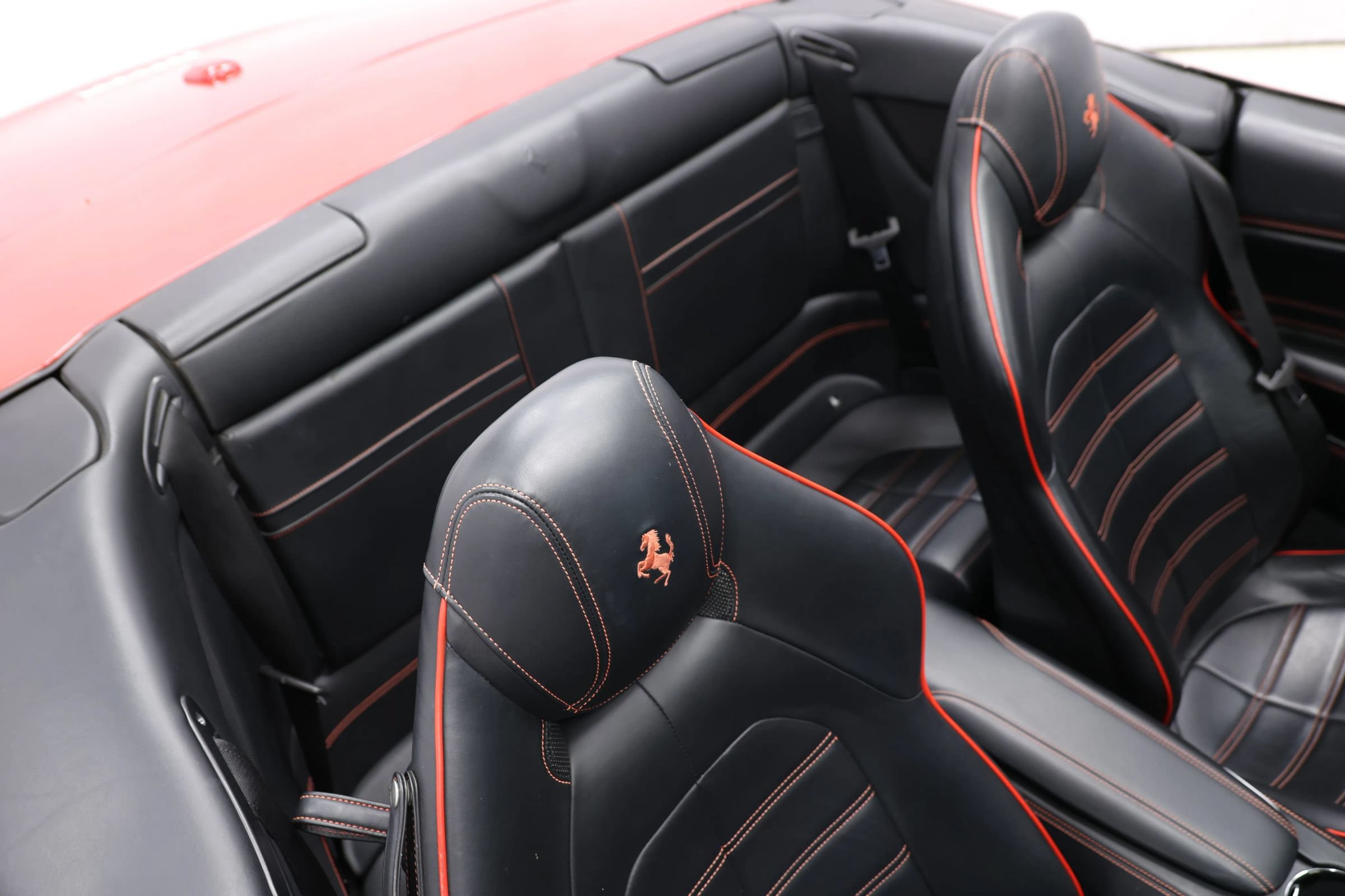 Used 2017 Ferrari California T RWD image 78