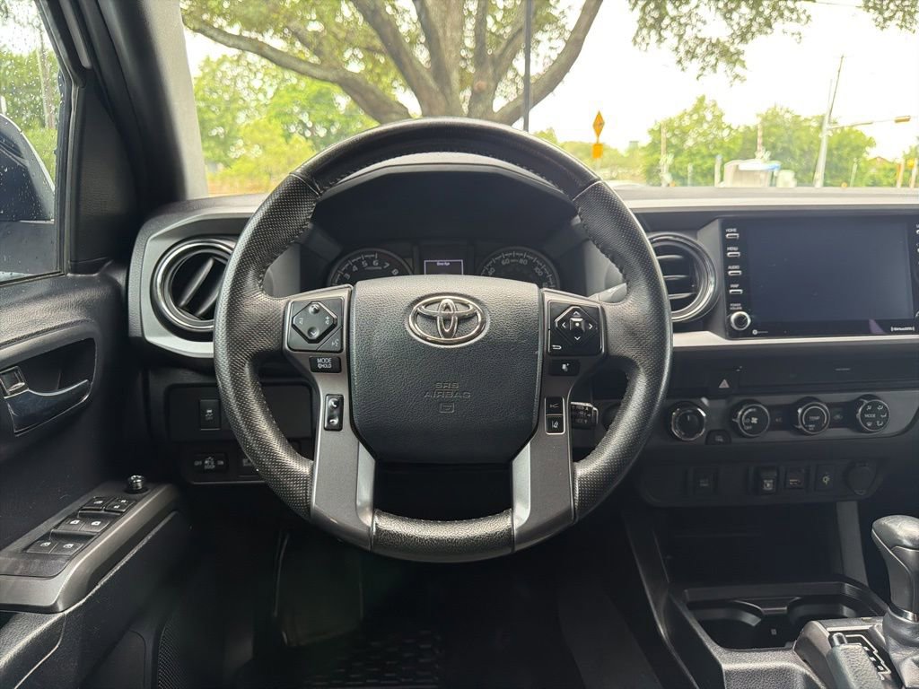 Used 2020 Toyota Tacoma TRD Sport AWD/4WD image 22