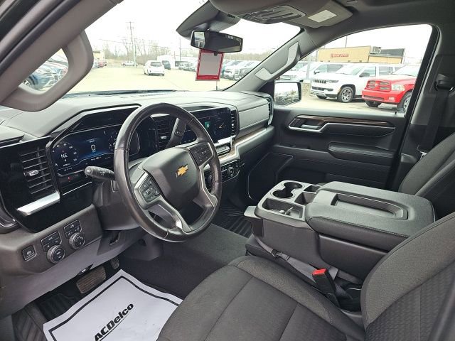 Used 2022 Chevrolet Silverado 1500 LT AWD/4WD image 12