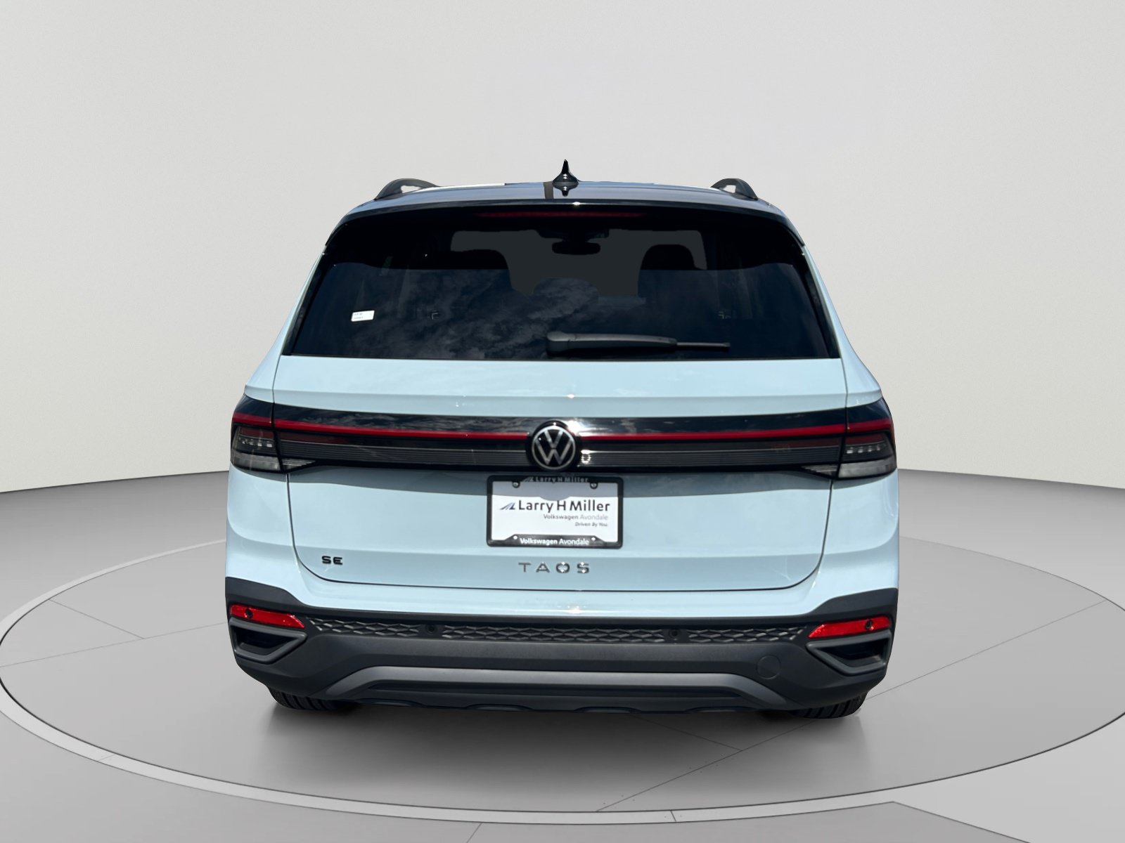 New 2026 Volkswagen Taos SE FWD image 4
