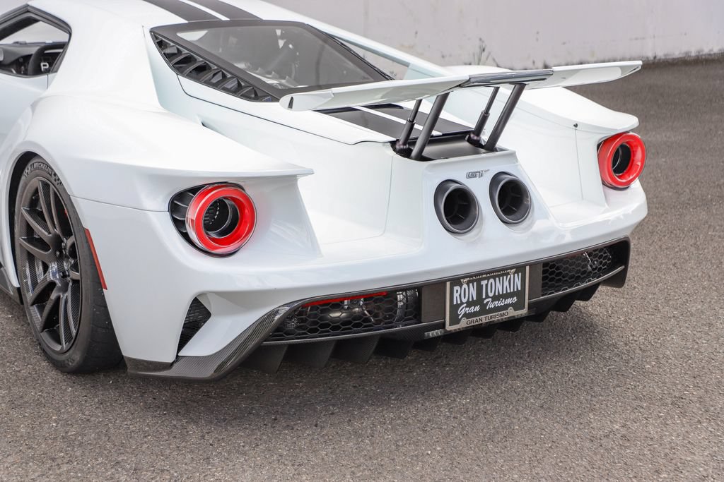 Used 2017 Ford GT RWD image 51