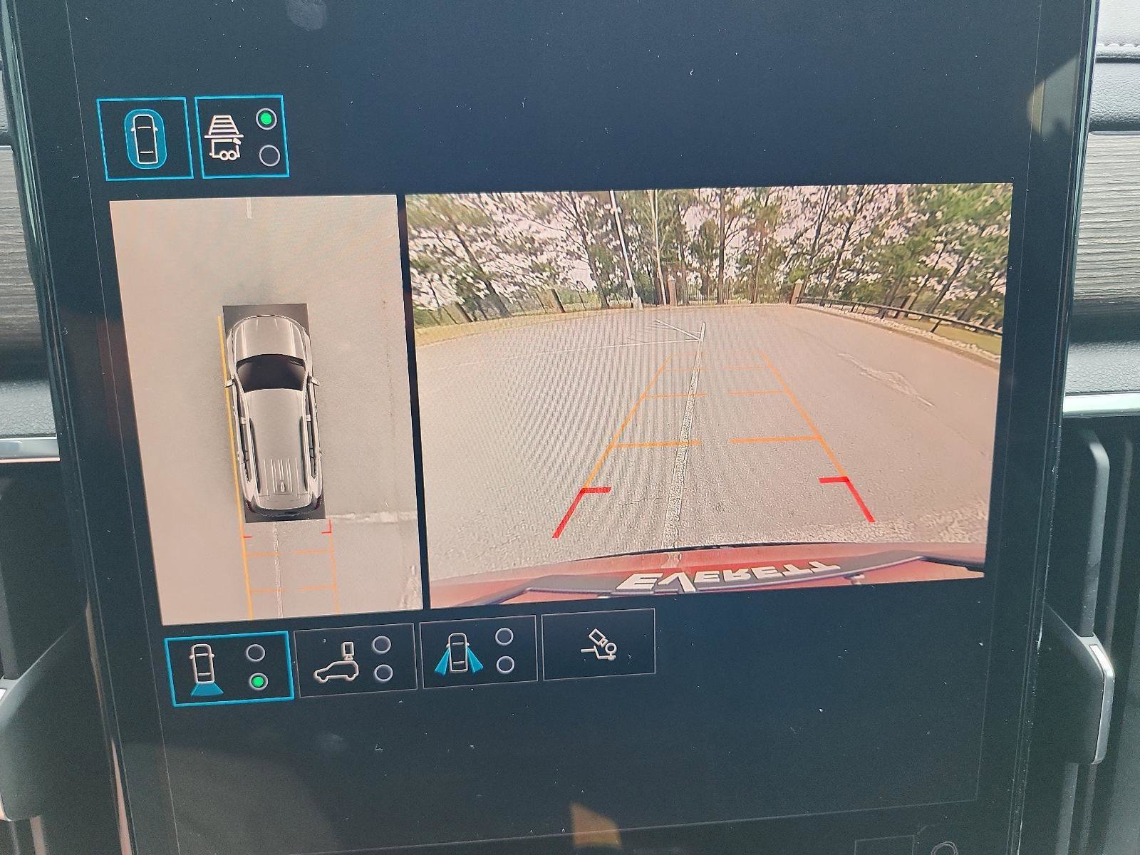 Used 2024 GMC Acadia Denali w/ Super Cruise Package image 17