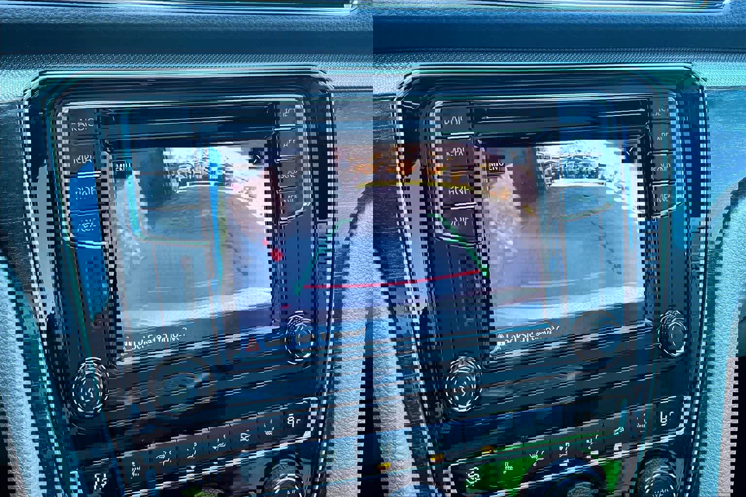 Used 2018 Volkswagen Passat 2.0T SE image 29