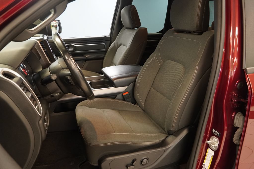 Used 2023 RAM 1500 Big Horn AWD/4WD image 3