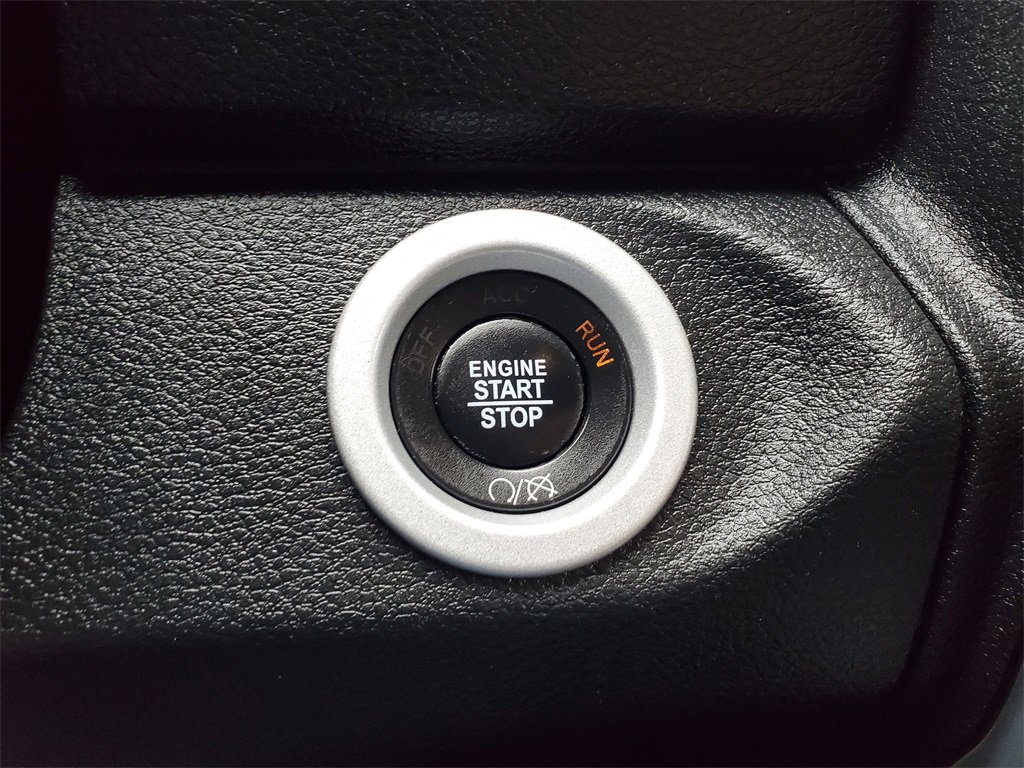 Used 2018 RAM 1500 Laramie w/ Convenience Group image 16