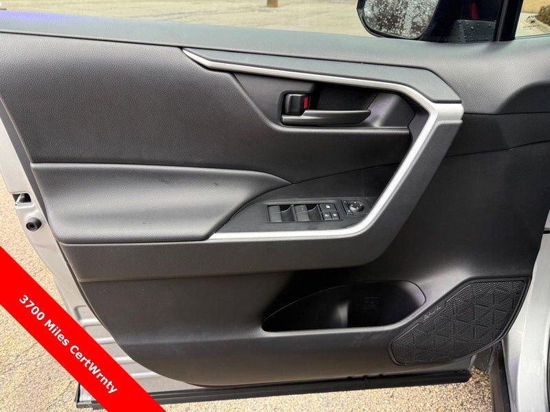 Used 2025 Toyota RAV4 LE image 19