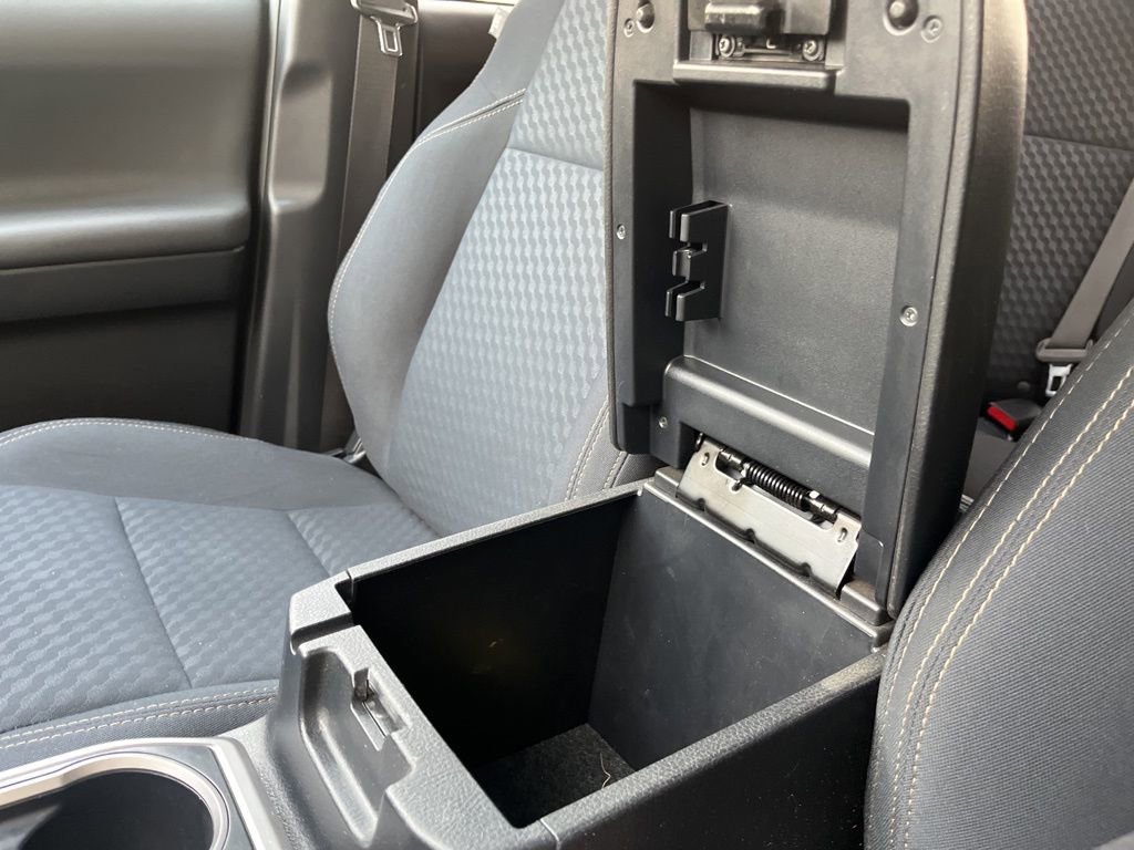 Used 2021 Toyota Tacoma SR5 w/ Trail Edition image 26