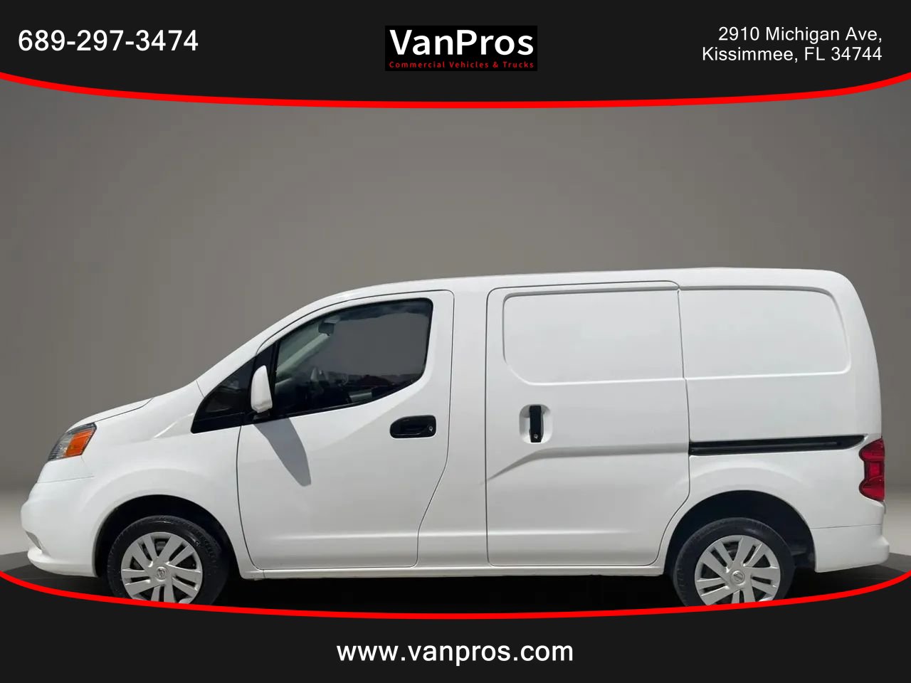 Used 2020 Nissan NV200 SV w/ Back Door Glass Package FWD image 2