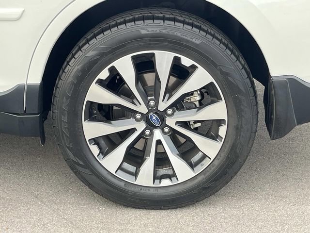 Used 2017 Subaru Outback 2.5i Limited AWD/4WD image 13
