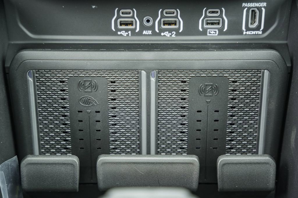 New 2026 RAM 1500 Laramie AWD/4WD image 30