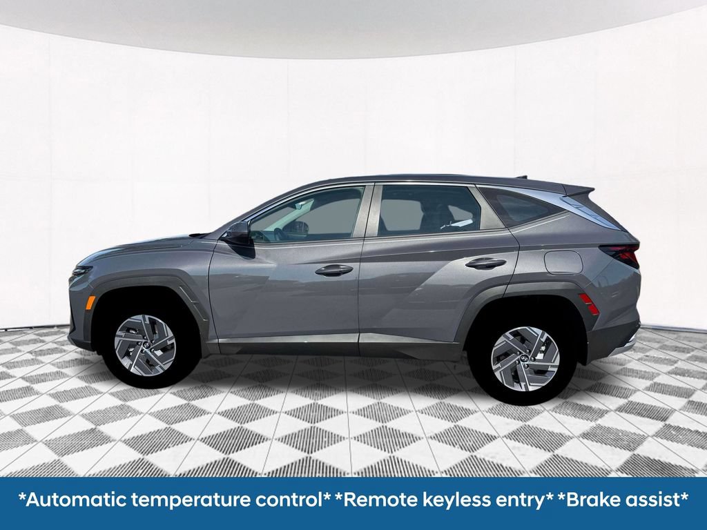 New 2026 Hyundai Tucson Blue SE AWD/4WD image 4