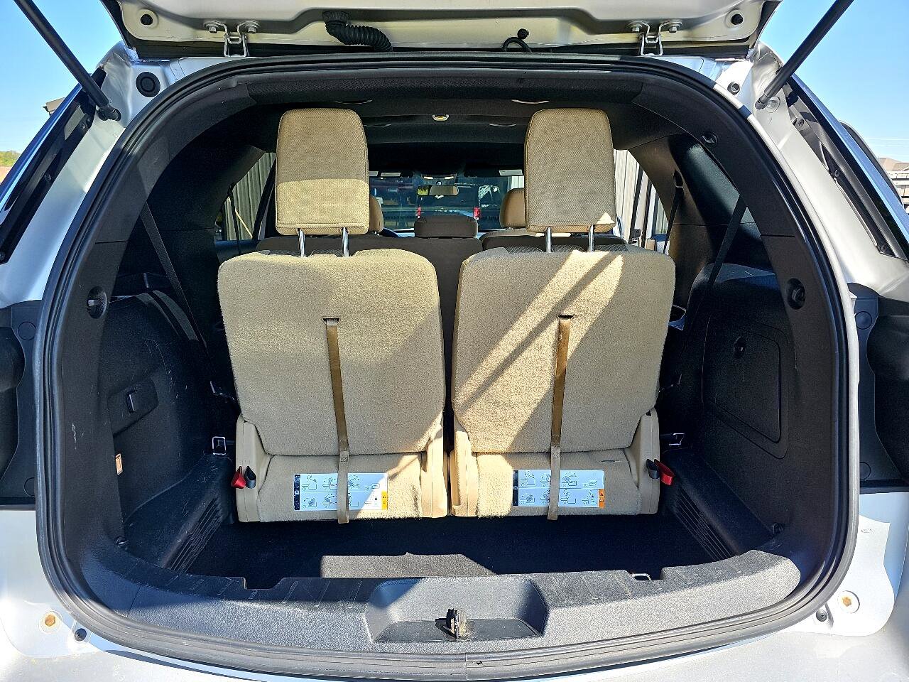 Used 2017 Ford Explorer FWD image 12