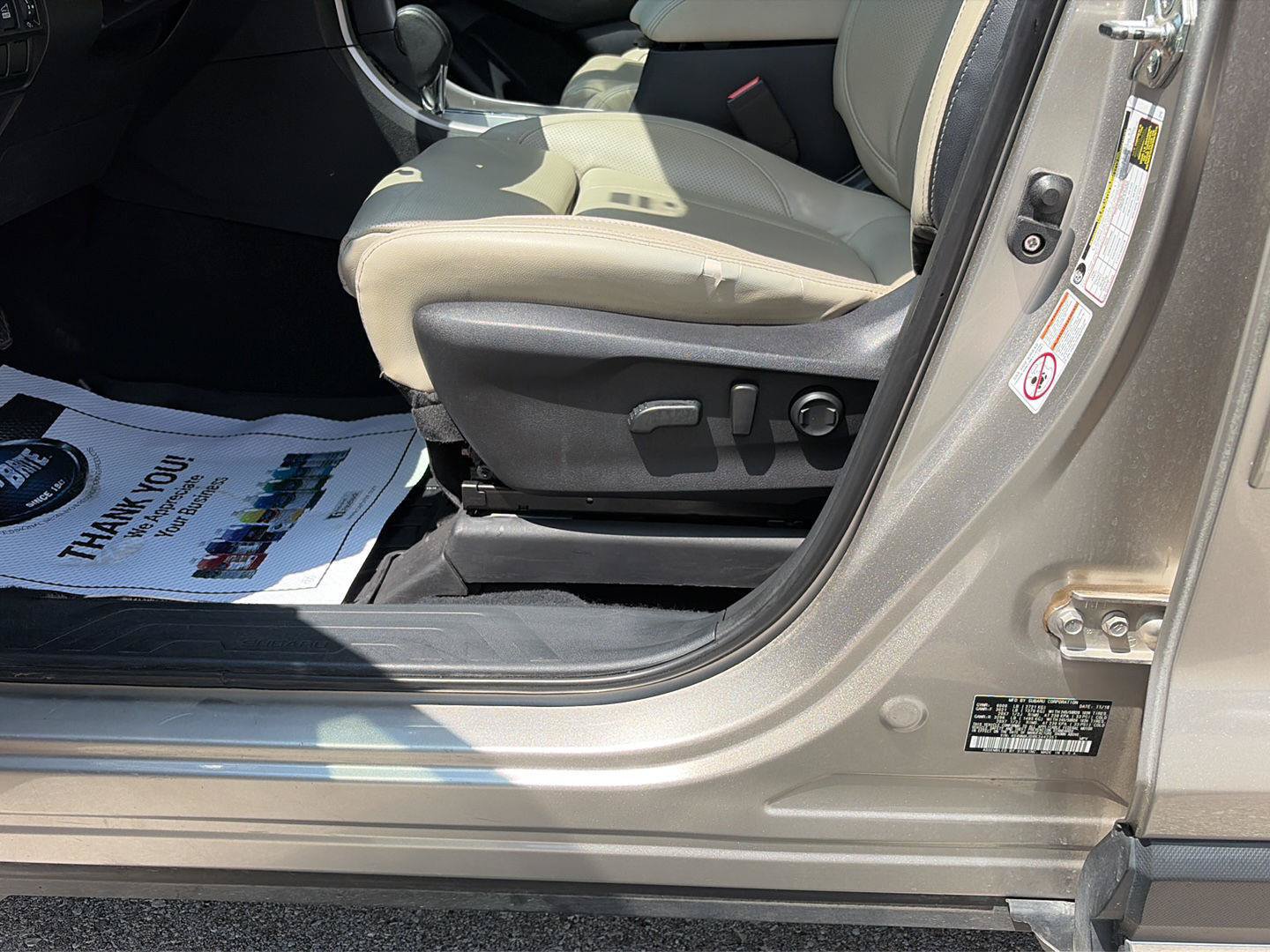 Used 2019 Subaru Ascent Limited AWD/4WD image 17