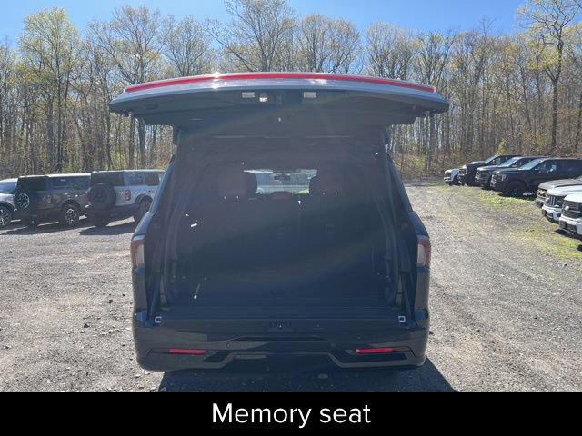 New 2026 Lincoln Navigator L Reserve AWD/4WD image 11