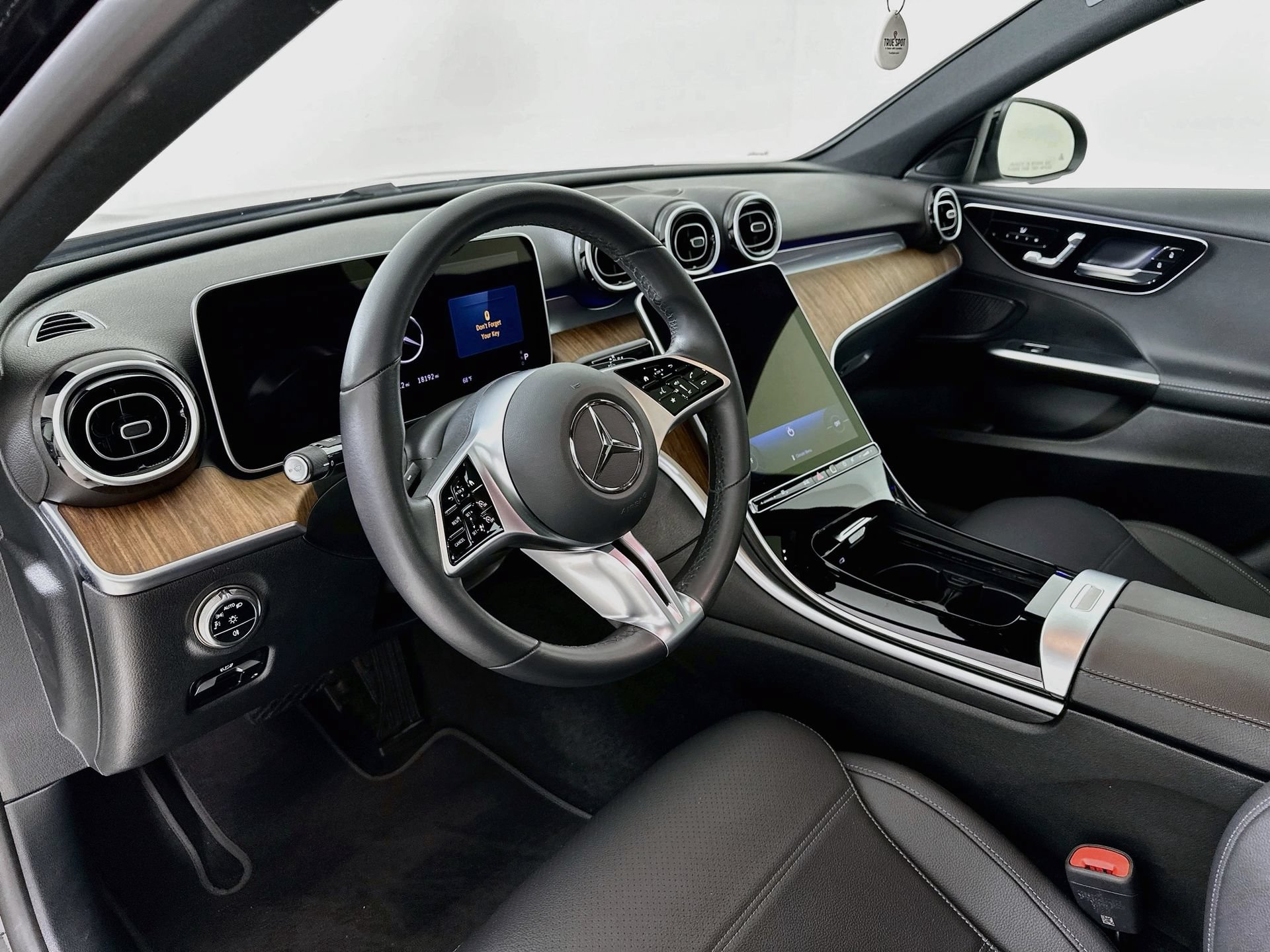 Certified 2025 Mercedes-Benz C 300 Sedan image 10