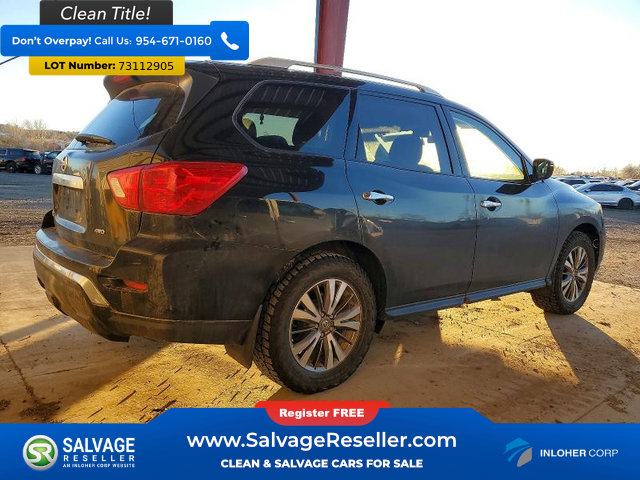 Used 2018 Nissan Pathfinder S image 4