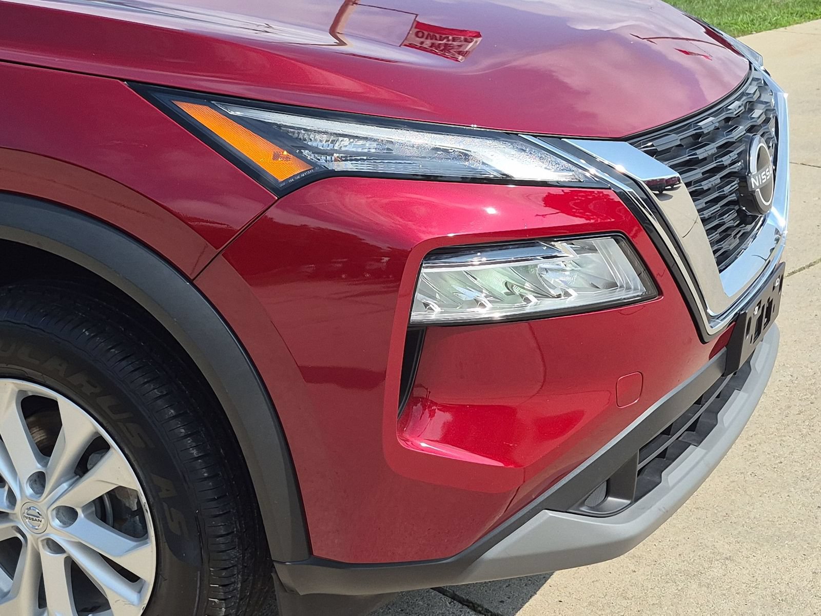 Certified 2023 Nissan Rogue SV w/ SV Premium B Package AWD/4WD image 37