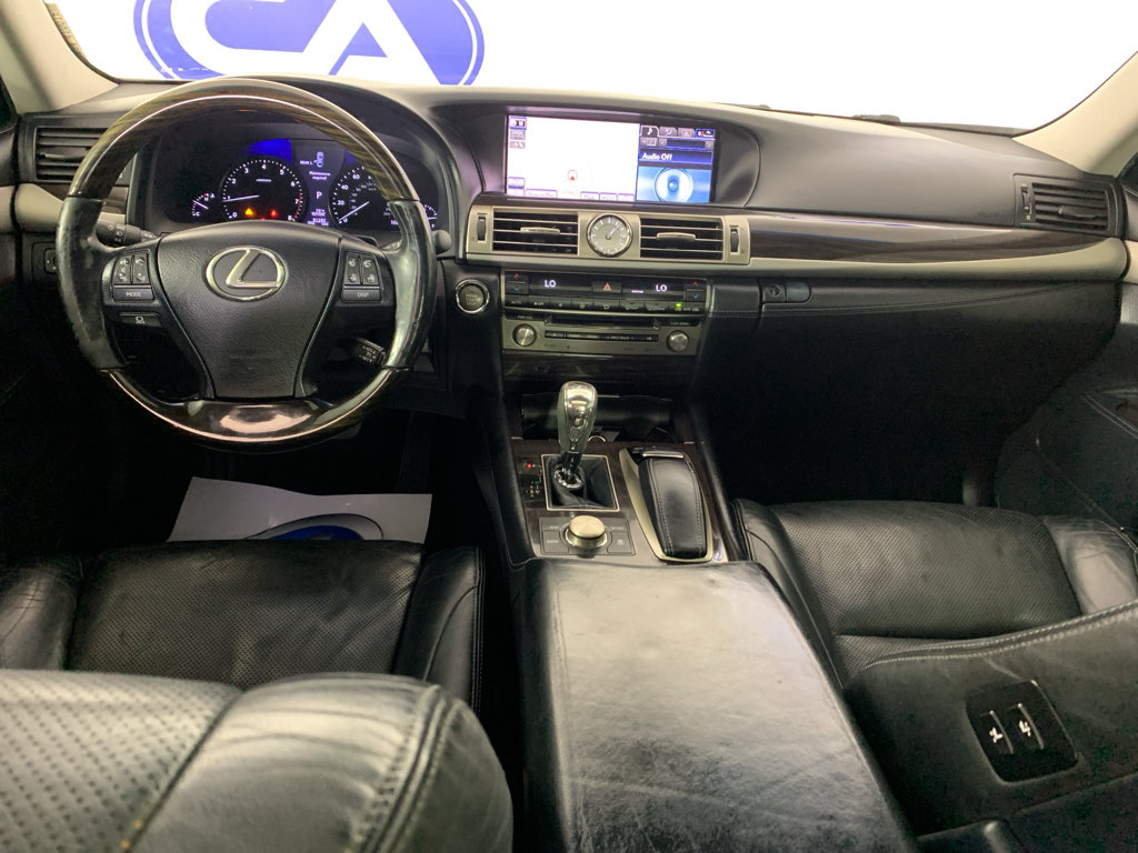 Used 2014 Lexus LS 460 w/ Comfort Package RWD image 34