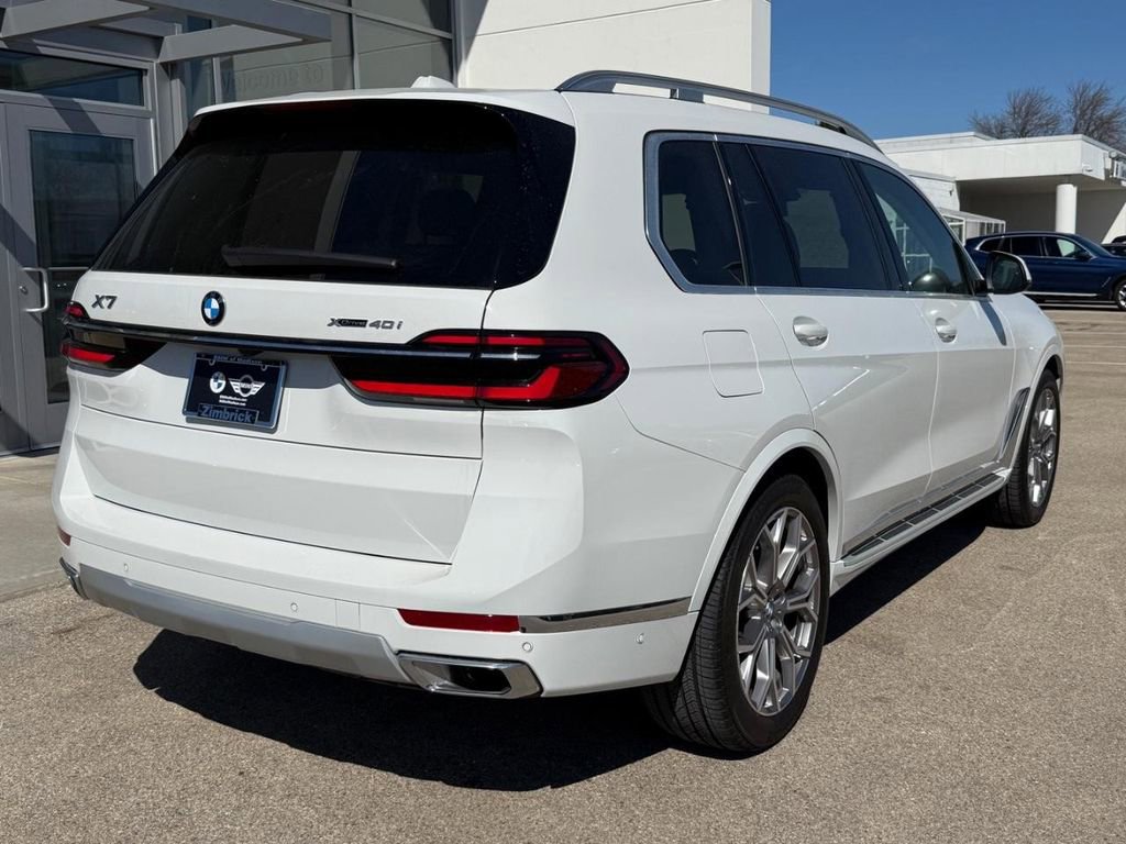 Certified 2023 BMW X7 xDrive40i w/ Premium Package image 3