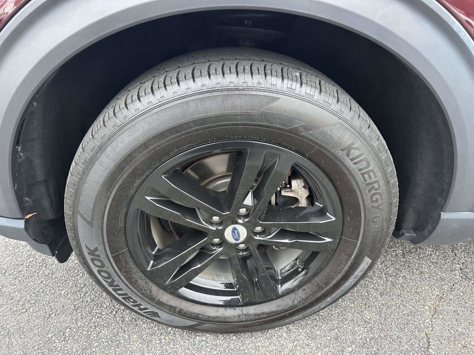 Used 2022 Ford Explorer XLT image 6