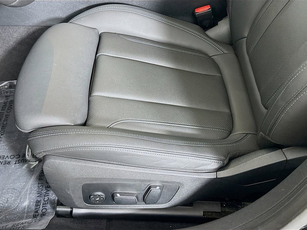 Used 2025 BMW i4 xDrive40i image 24