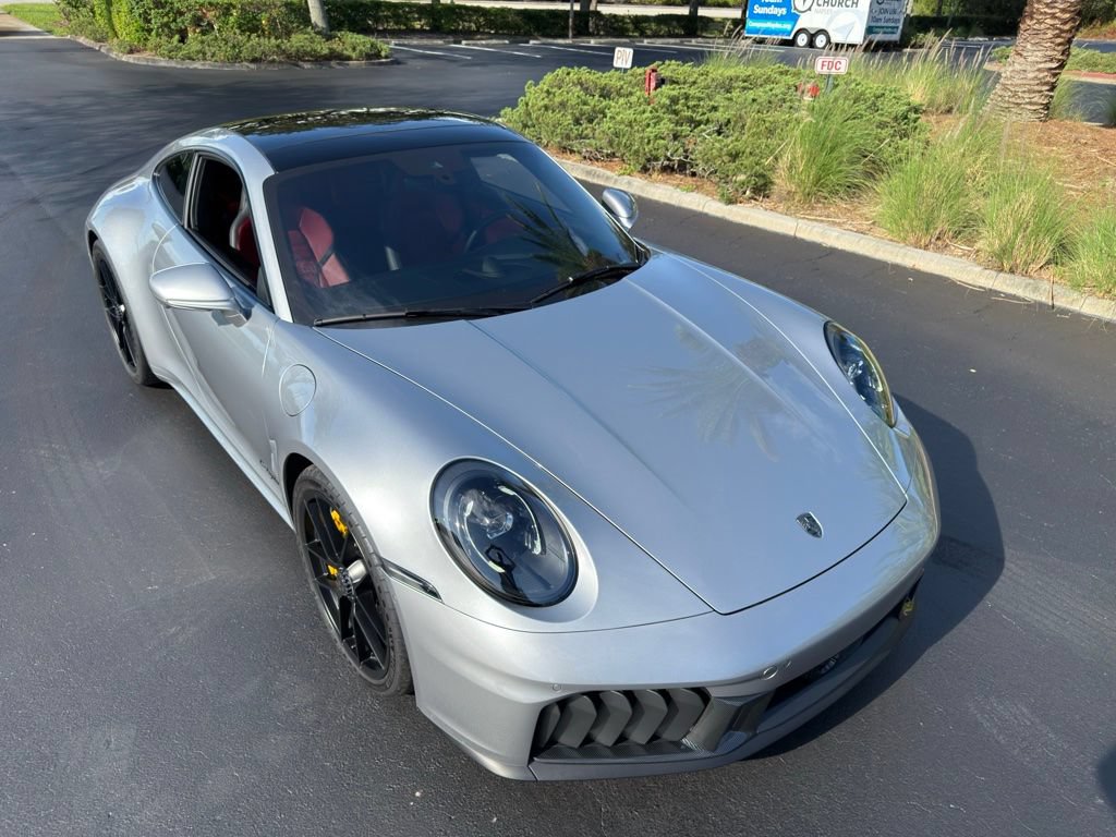 Used 2025 Porsche 911 Carrera 4 GTS AWD/4WD image 19