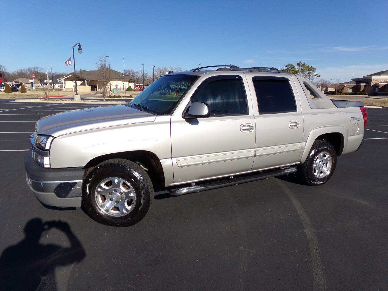 Used 2005 Chevrolet Avalanche Z71 w/ Sun And Sound Package image 12