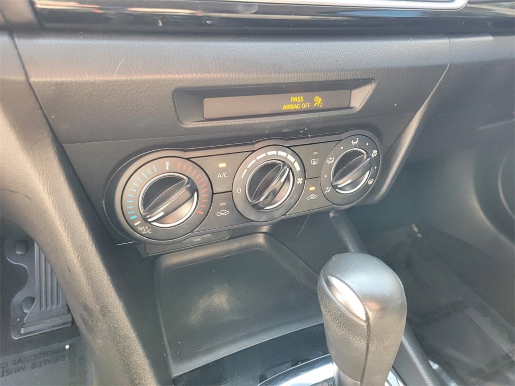 Used 2016 MAZDA MAZDA3 i Sport w/ Preferred Equipment Package image 22