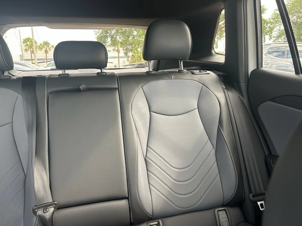New 2026 Volkswagen Tiguan SE R-Line FWD image 14