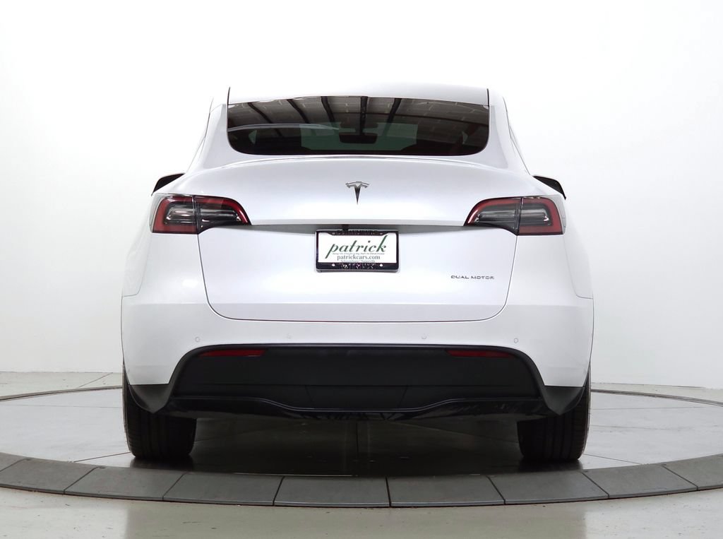 Used 2022 Tesla Model Y Long Range AWD/4WD image 7