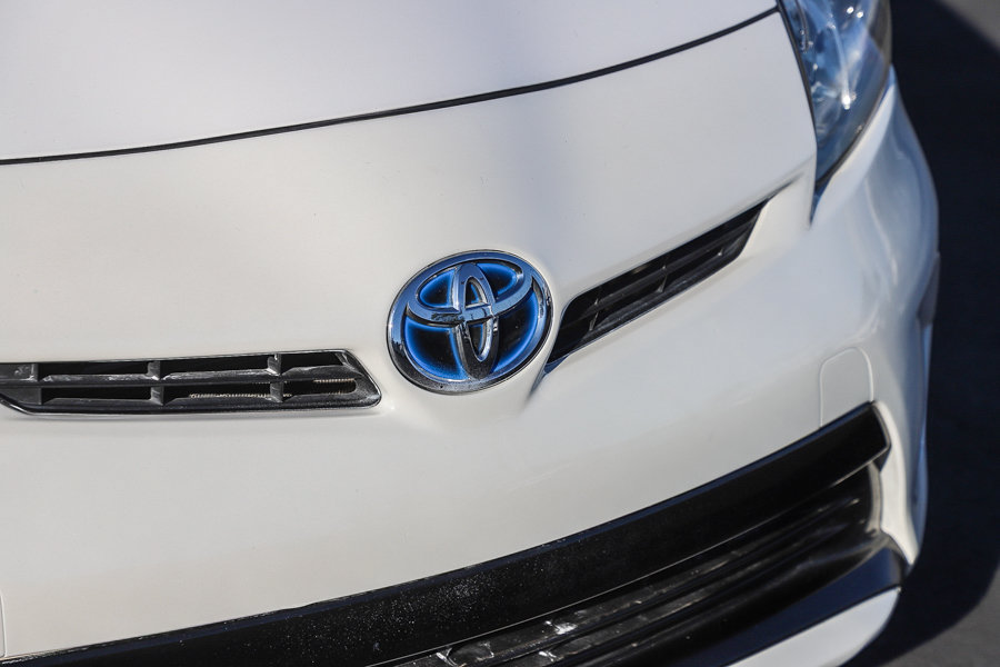 Used 2013 Toyota Prius Four w/ Deluxe Solar Roof Pkg FWD image 6