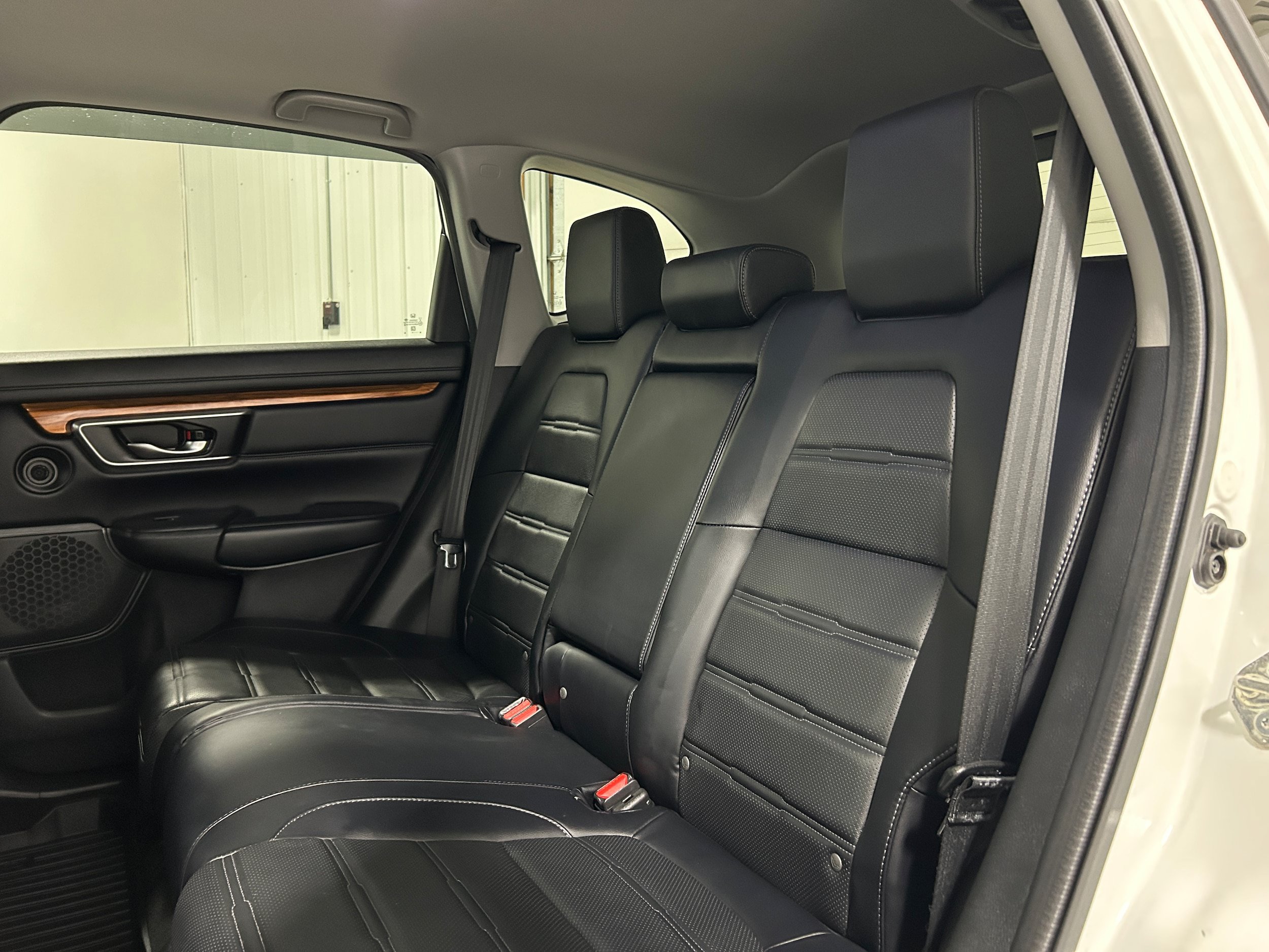 Used 2018 Honda CR-V Touring image 29