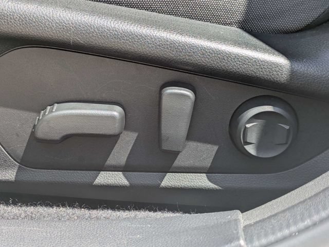 Used 2025 Subaru Crosstrek 2.5i Premium AWD/4WD image 19