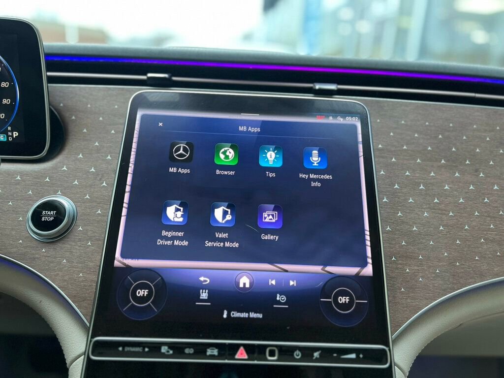 Used 2023 Mercedes-Benz EQS 450+ SUV image 25