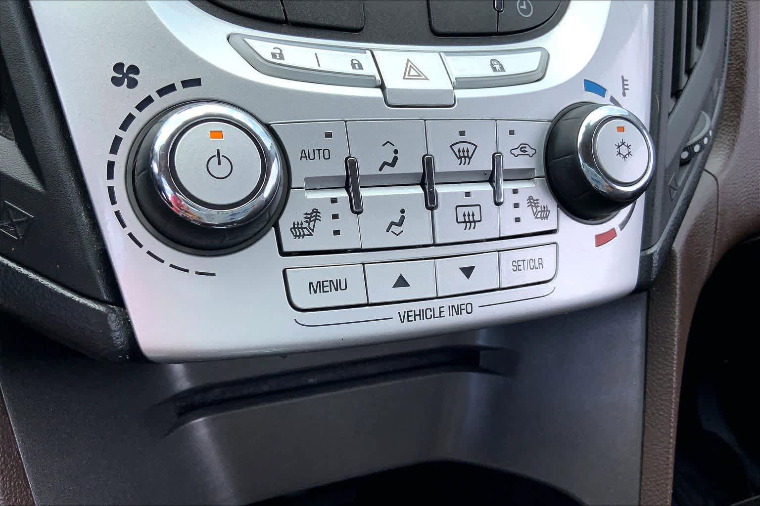 Used 2011 Chevrolet Equinox LTZ FWD image 30