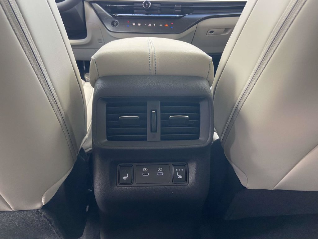 New 2027 Nissan Murano Platinum AWD/4WD image 12