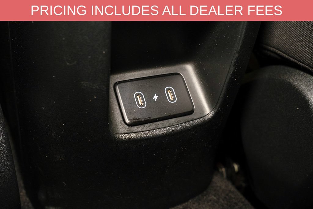 Used 2025 Hyundai Elantra SEL FWD image 7