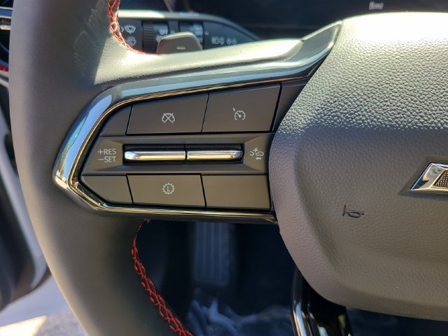 New 2027 Chevrolet Equinox RS FWD image 28