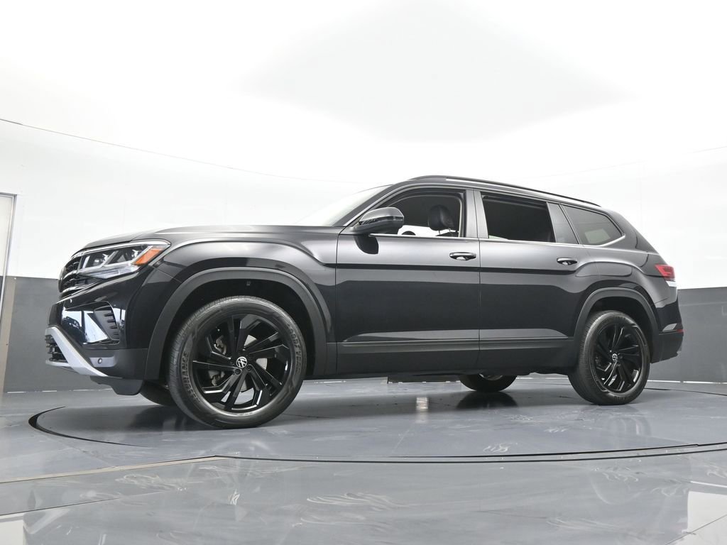 Used 2022 Volkswagen Atlas SE w/ Black Wheel Package image 58