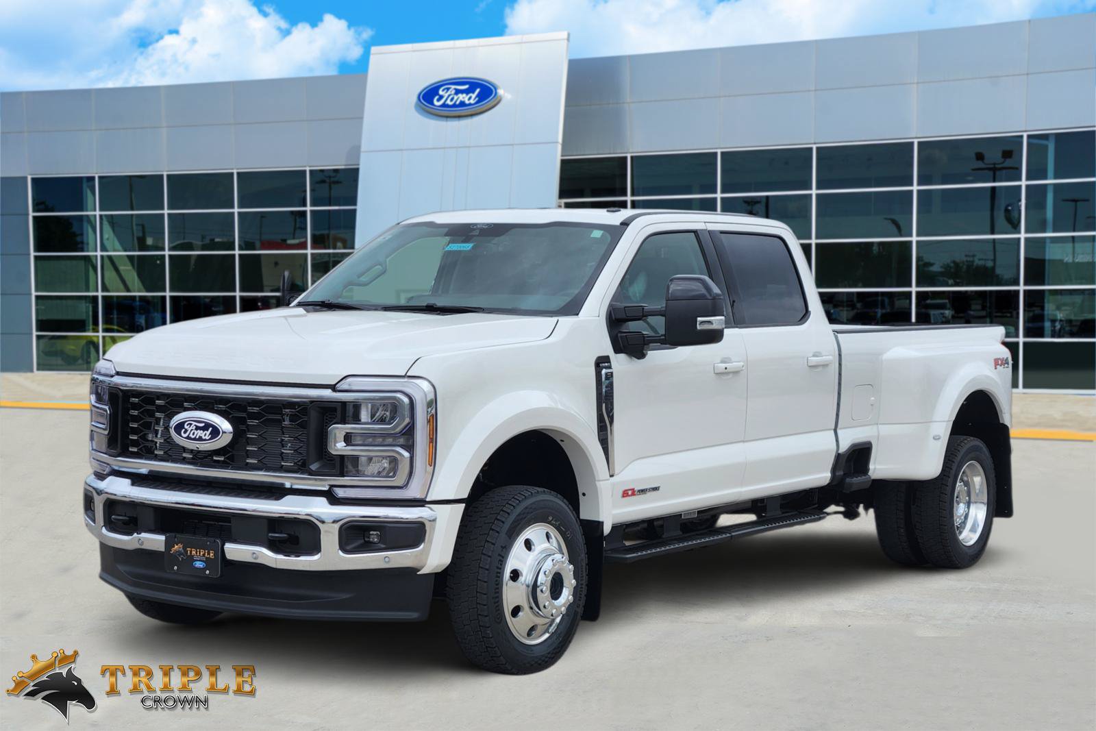 New 2027 Ford F450 Lariat w/ Lariat Premium Package AWD/4WD image 2