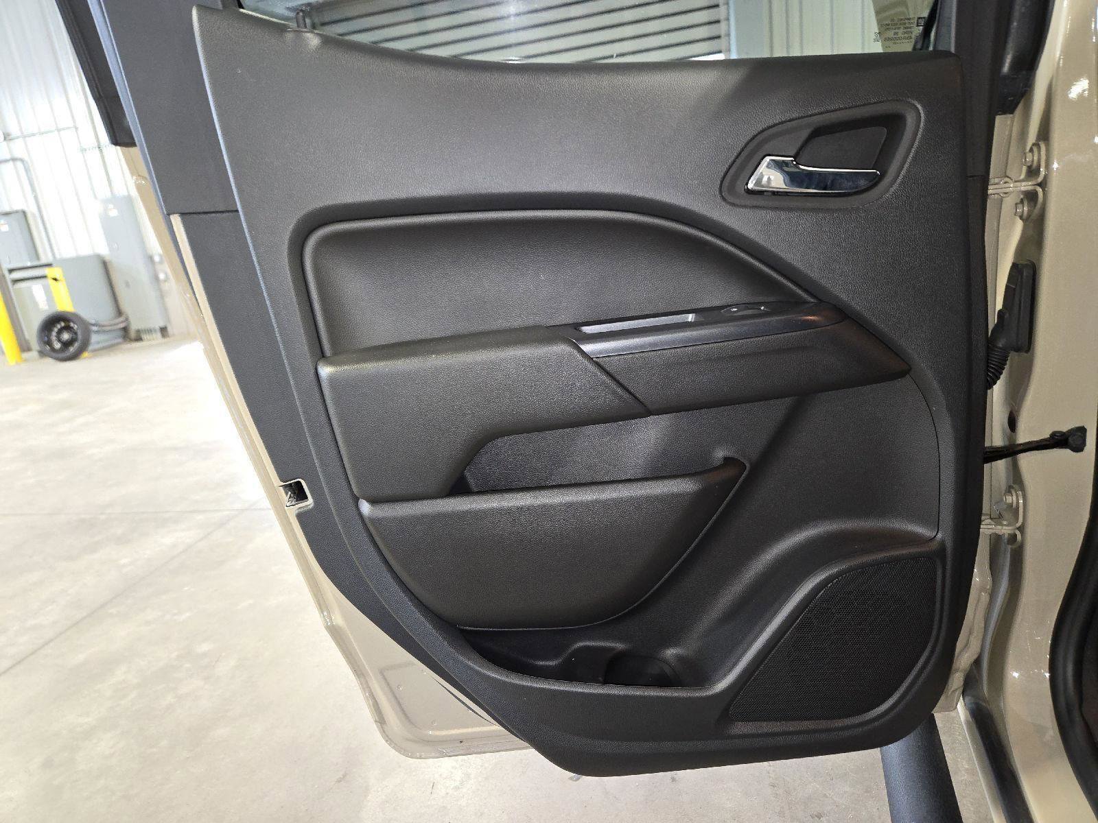 Used 2022 Chevrolet Colorado ZR2 AWD/4WD image 33