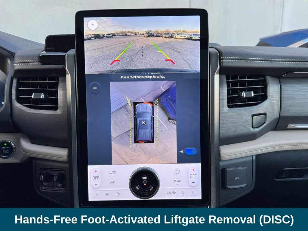 Used 2023 Ford Expedition Platinum image 22