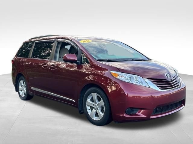 Used 2015 Toyota Sienna LE FWD image 7