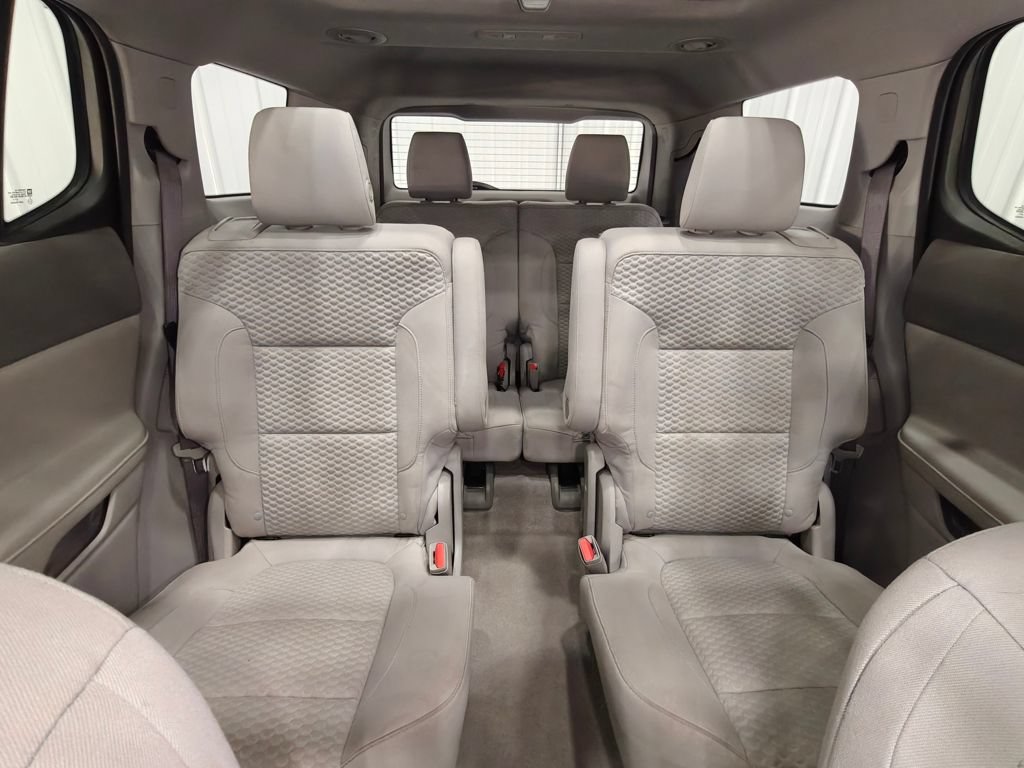 Used 2017 GMC Acadia SLE w/ Driver Alert Package I AWD/4WD image 25