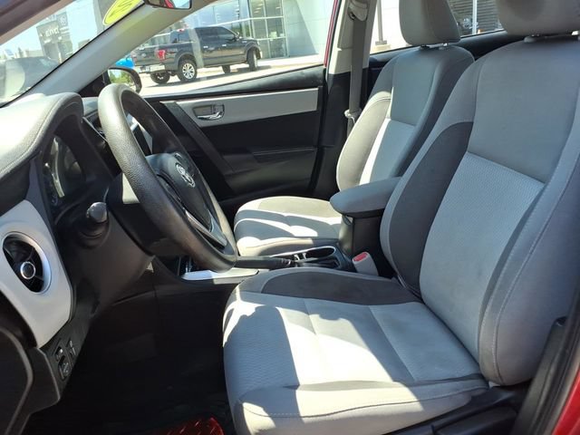 Used 2019 Toyota Corolla LE FWD image 12