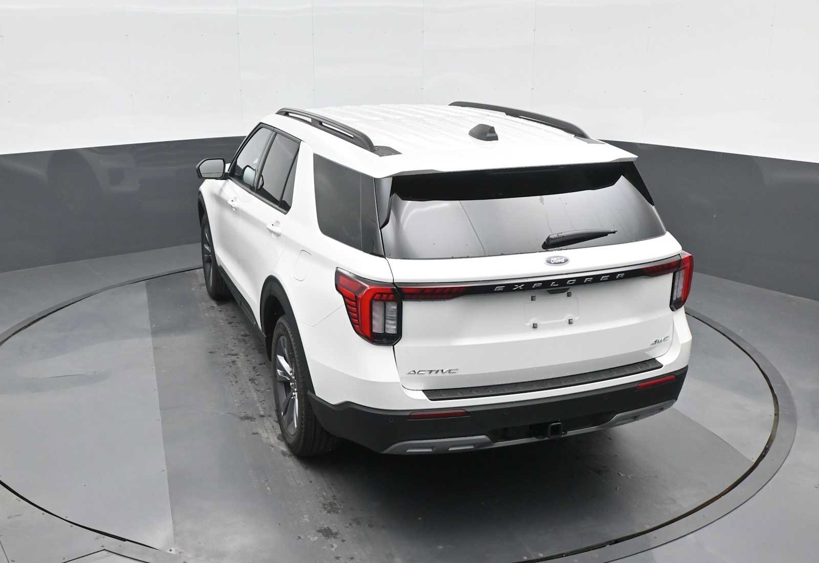 New 2026 Ford Explorer Active w/ Active Comfort Package AWD/4WD image 14