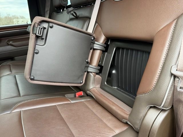 Used 2024 GMC Sierra 3500 Denali w/ Denali Reserve Package image 21