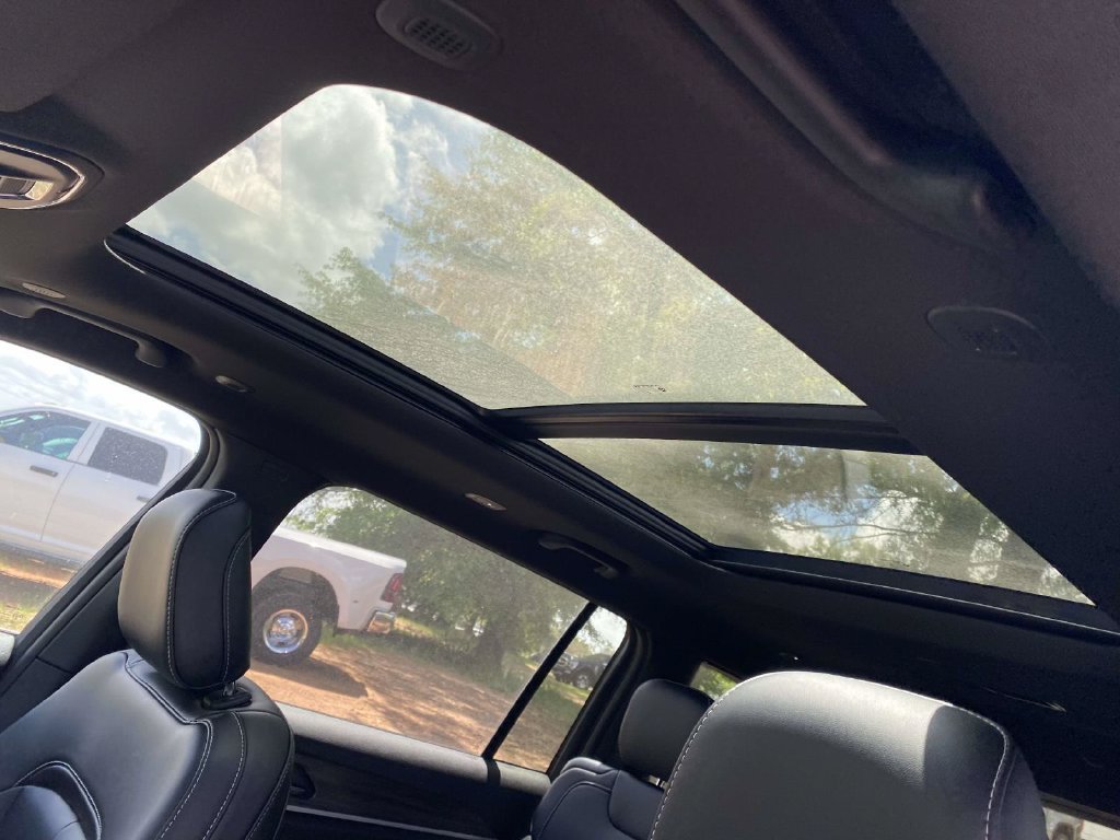 New 2026 Jeep Grand Cherokee L Limited w/ Limited Altitude Package RWD image 45