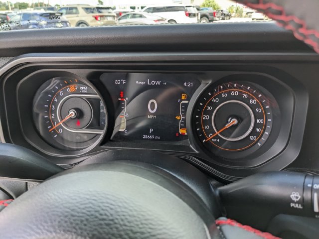 Used 2024 Jeep Wrangler Rubicon AWD/4WD image 37